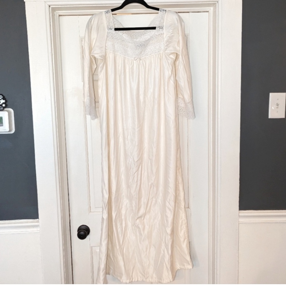 Christian Dior Vintage Union Made Nightgown Medium